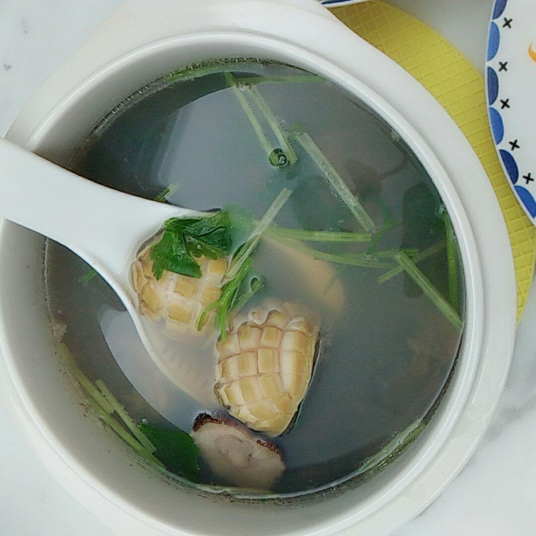 我是月嫂霞姐做的瘦肉鲍鱼汤