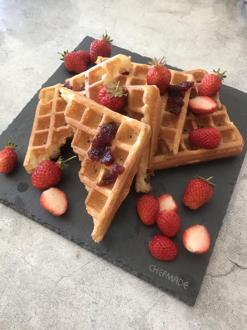 【视频食谱】酵母版脆脆华夫饼