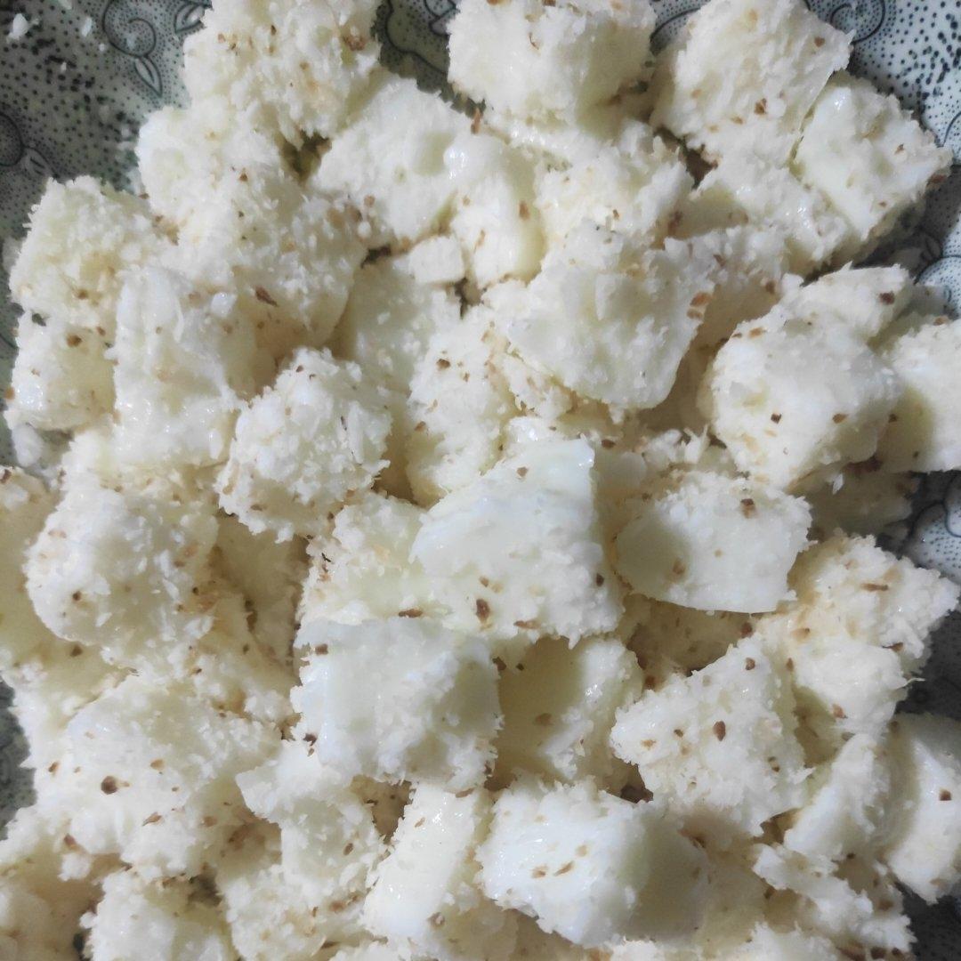 完胜85‘C的牛奶椰蓉小方