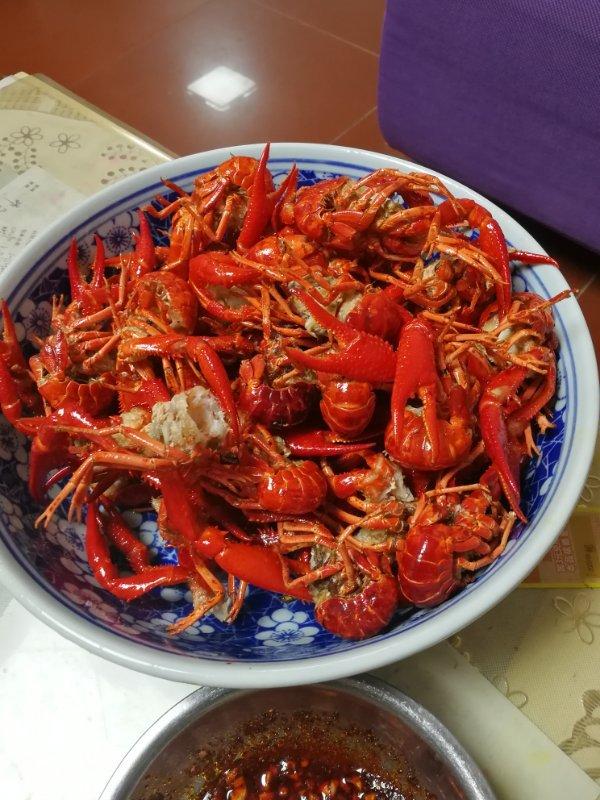油爆小龙虾