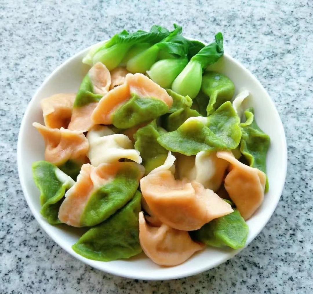 菠菜胡萝卜皮饺子