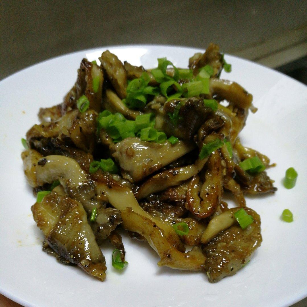 蒜香煎蘑菇/煎平菇