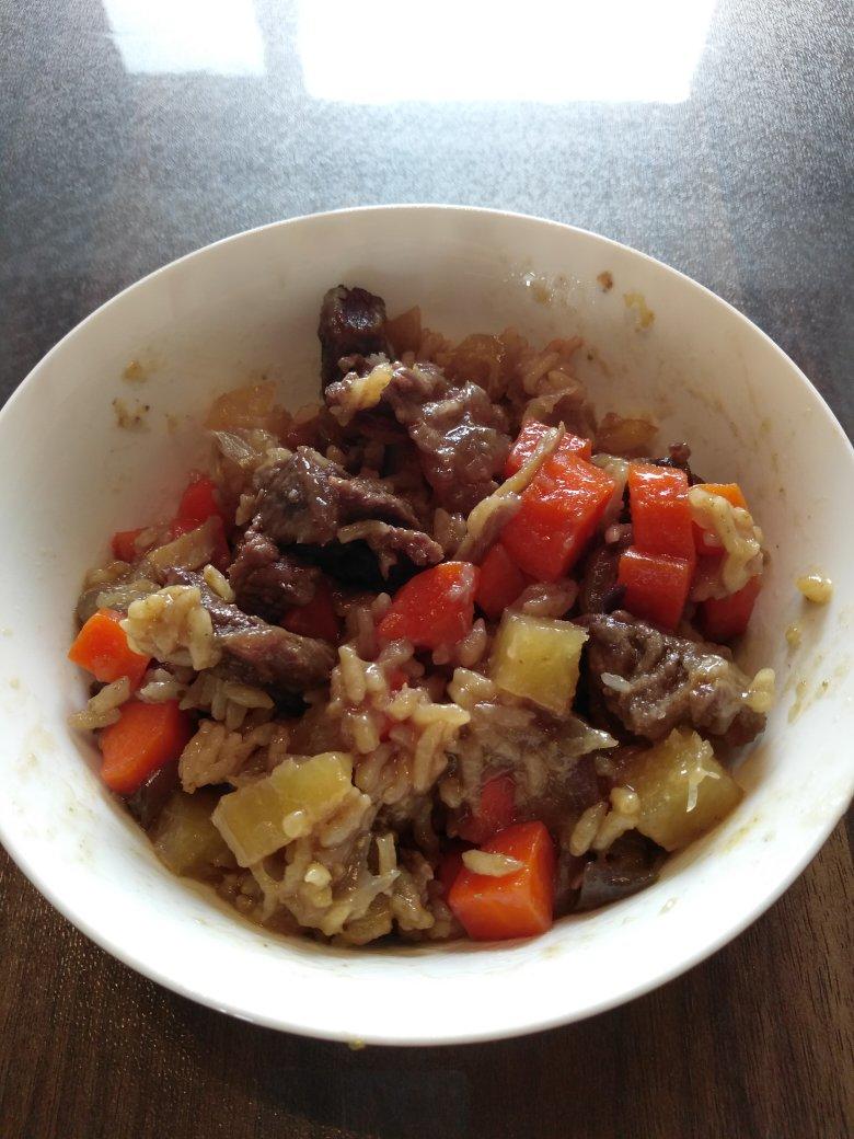 喷香羊肉焖饭