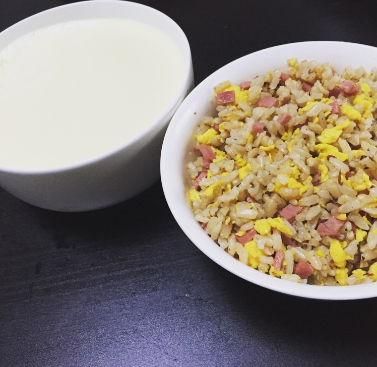家常蛋炒饭