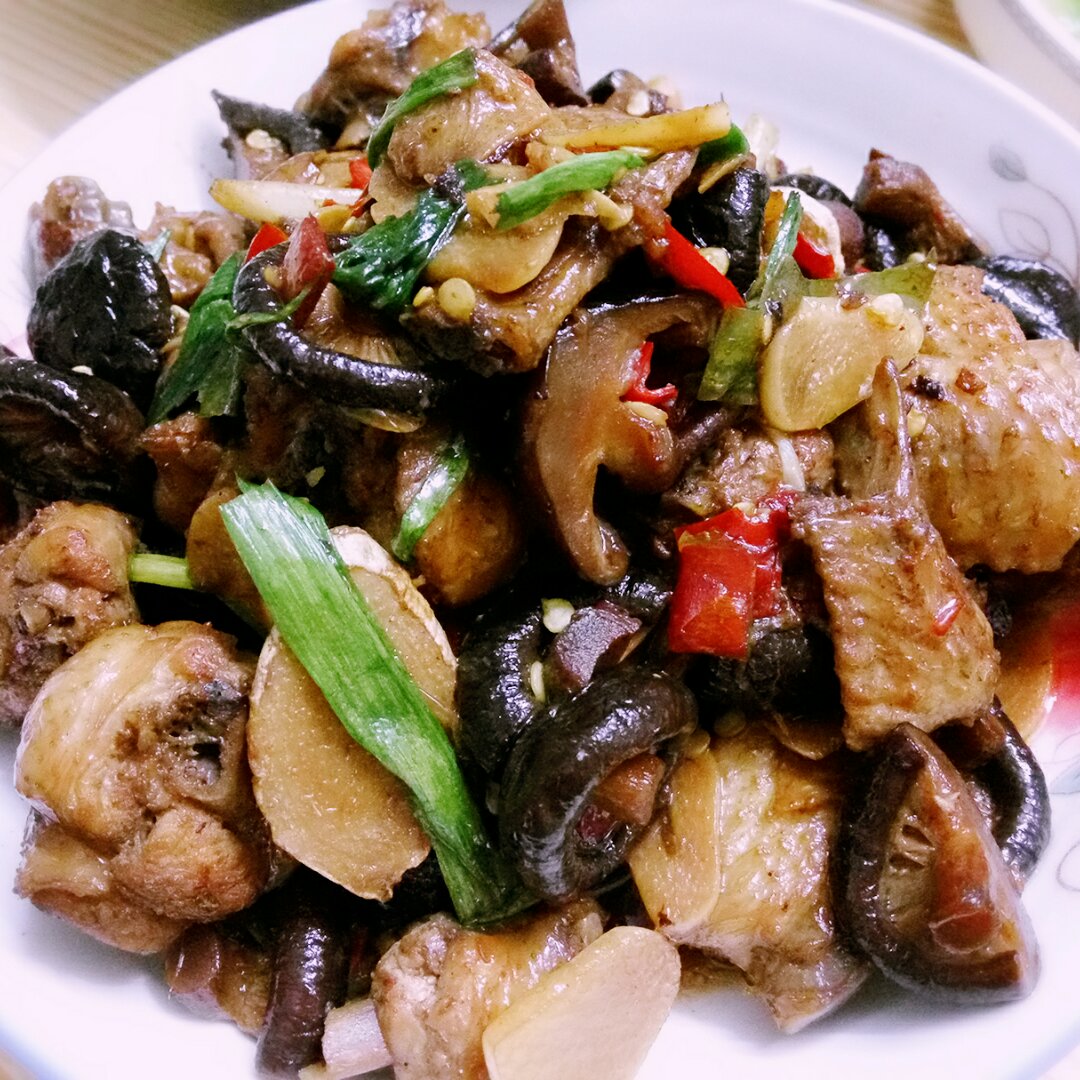 香菇炖鸡