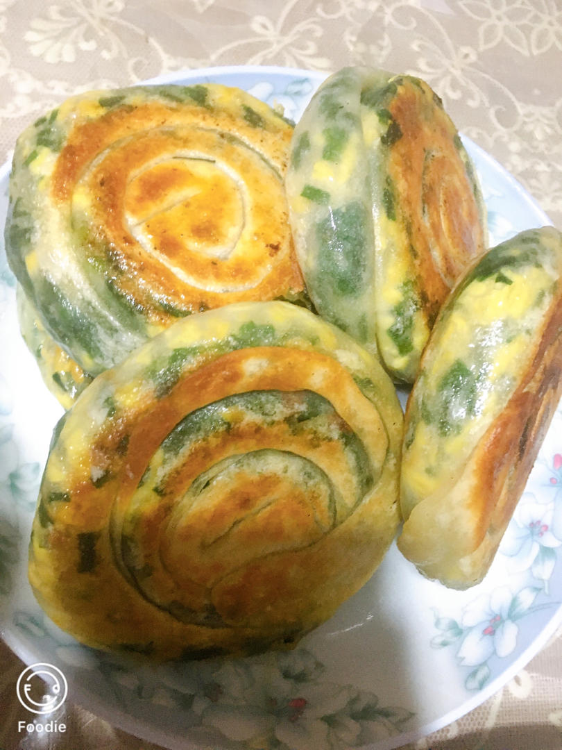 薄皮大馅韭菜鸡蛋饼