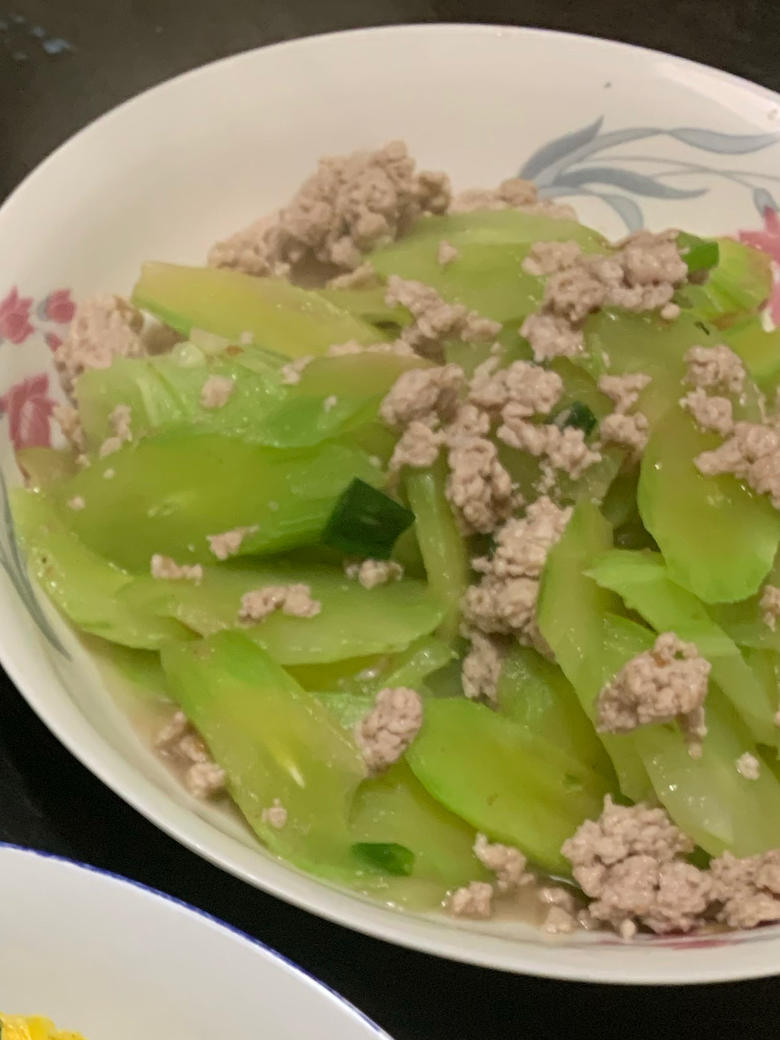 肉沫青笋
