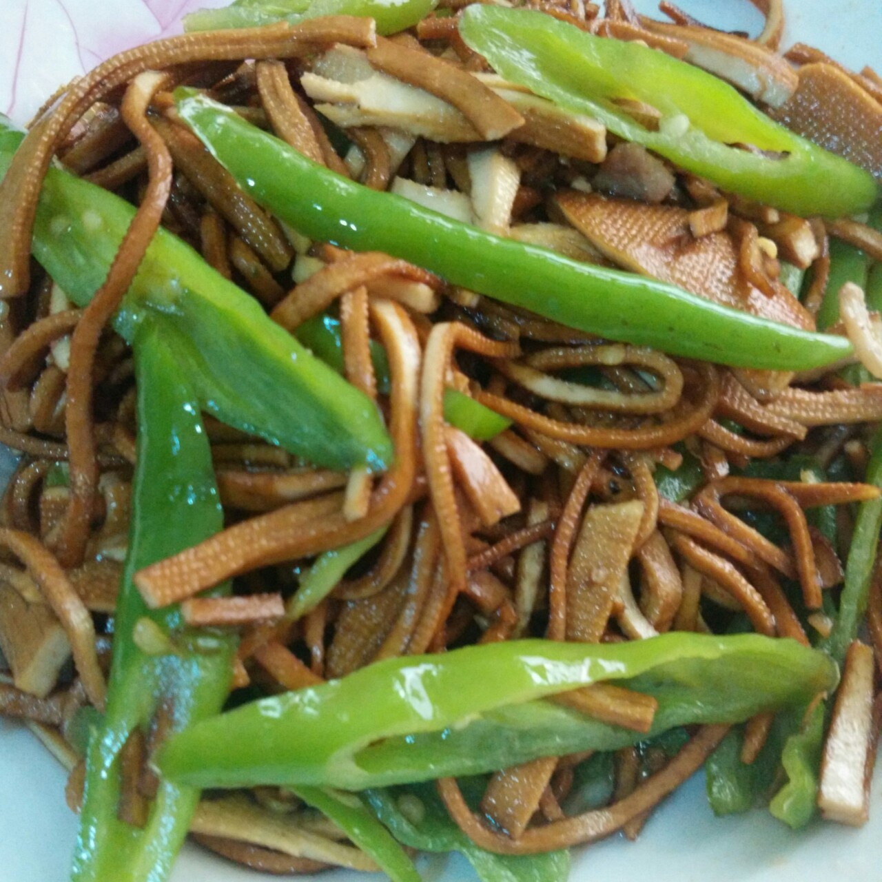 温柔的陷阱做的青椒豆腐丝