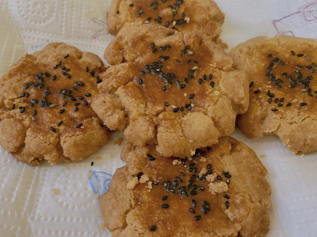 轻轻一按就碎掉的原味桃酥（不输猪油版）