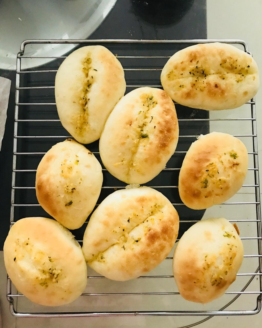 波兰种黄油香蒜面包