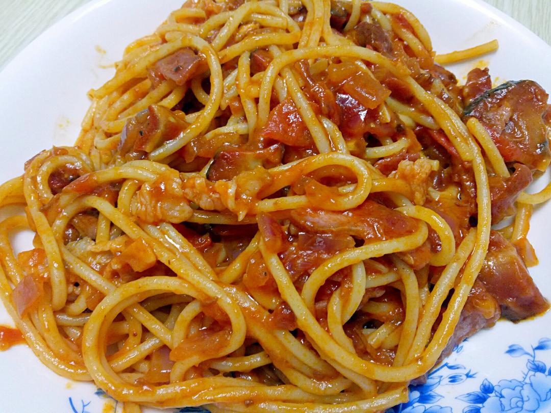 番茄意大利面