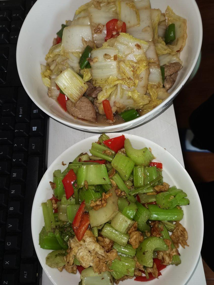 娃娃菜炒五花肉(三人份)