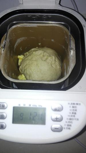 椰蓉面包400克面粉面包机版的做法 步骤2