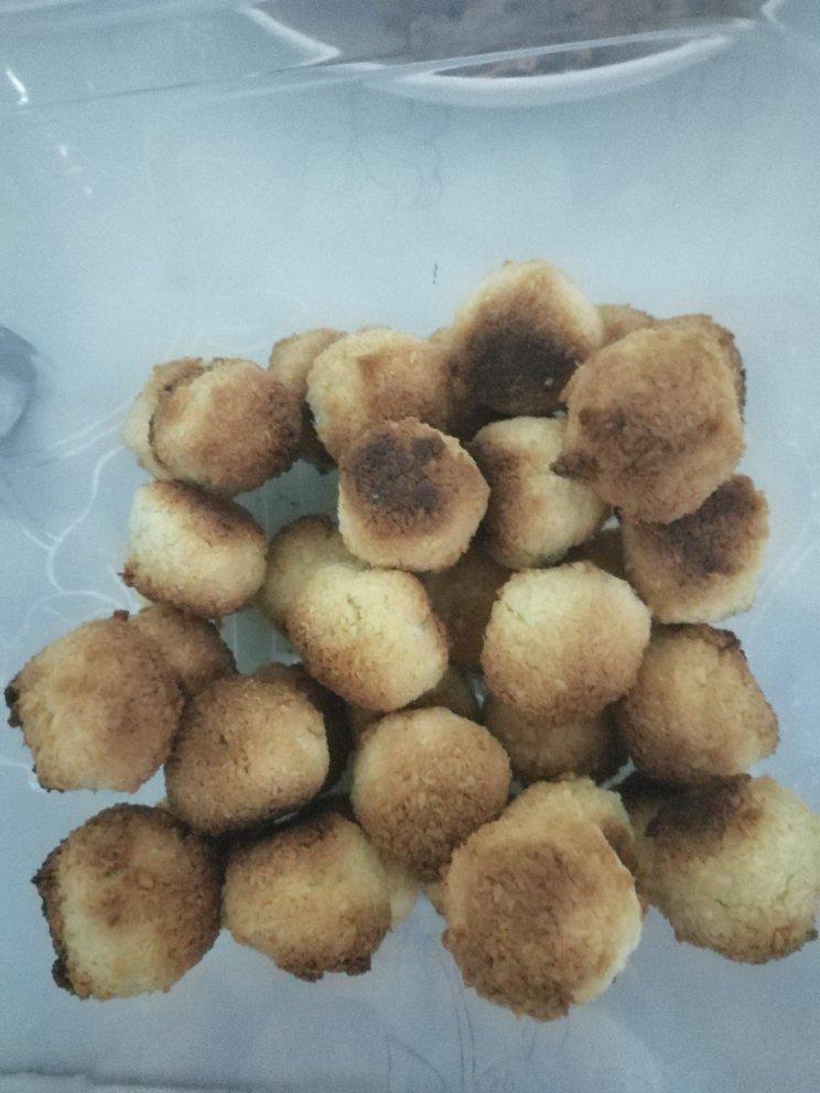 史上最简单的小甜品奶香椰蓉球