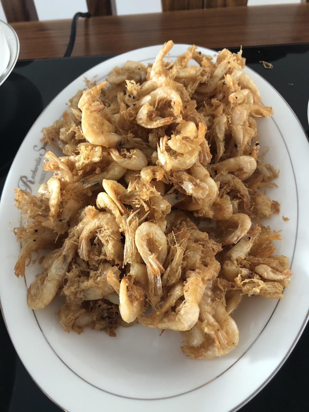 炸小白虾的做法