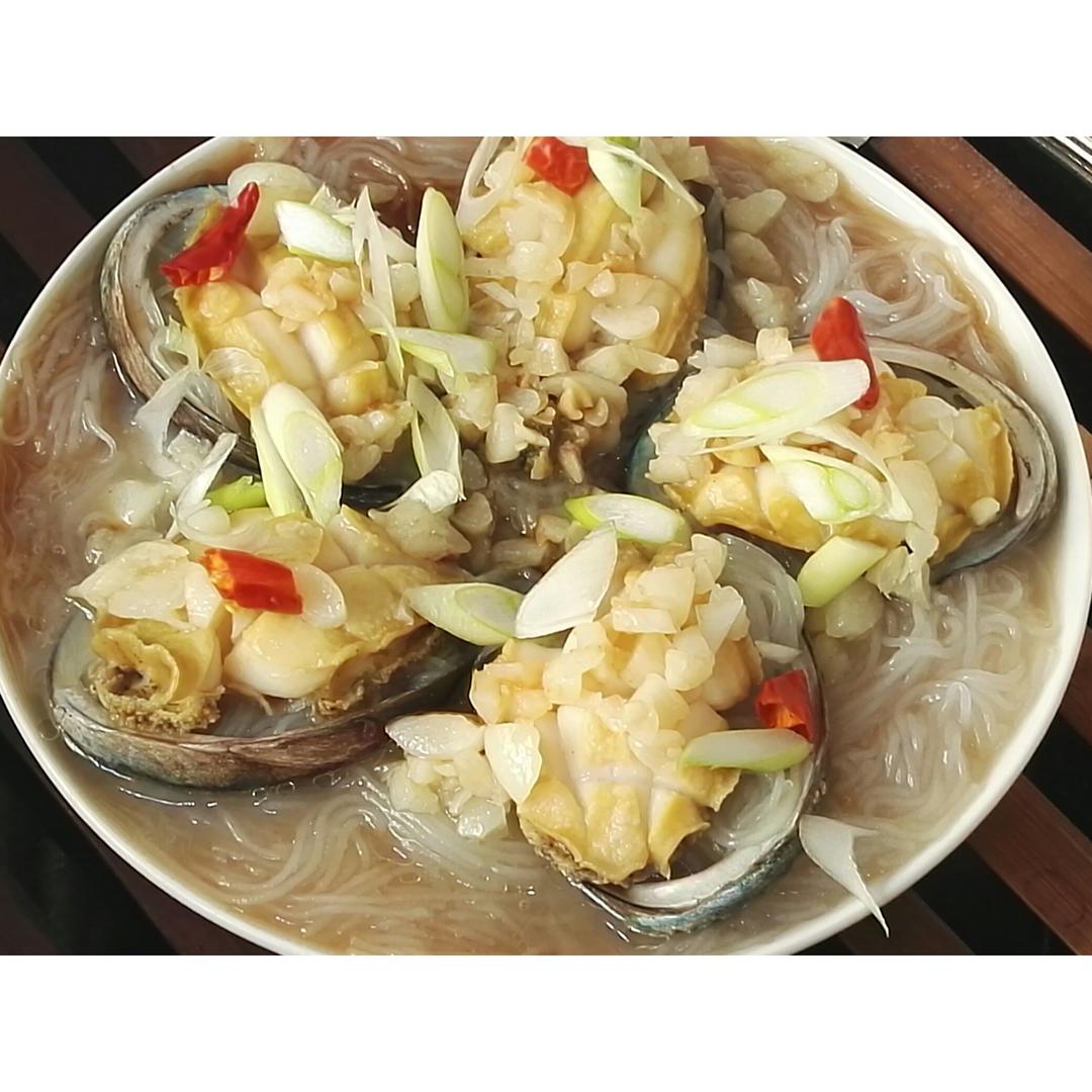 蒜蓉粉丝蒸鲍鱼