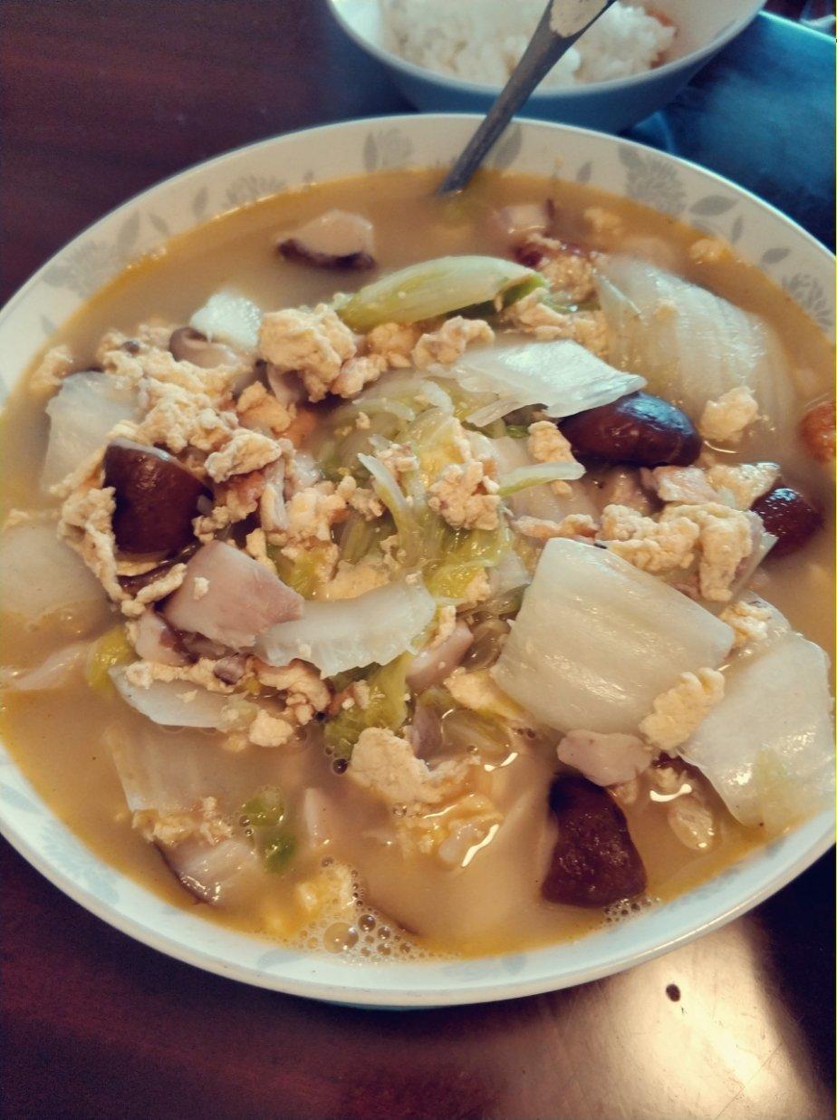厨师长教你：“香菇白菜汤”的家常做法，简单易学营养美味