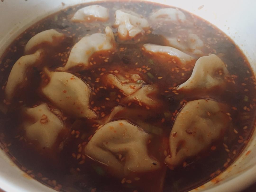 【西安小吃系列】 11:回民街牛肉韭黄酸汤水饺