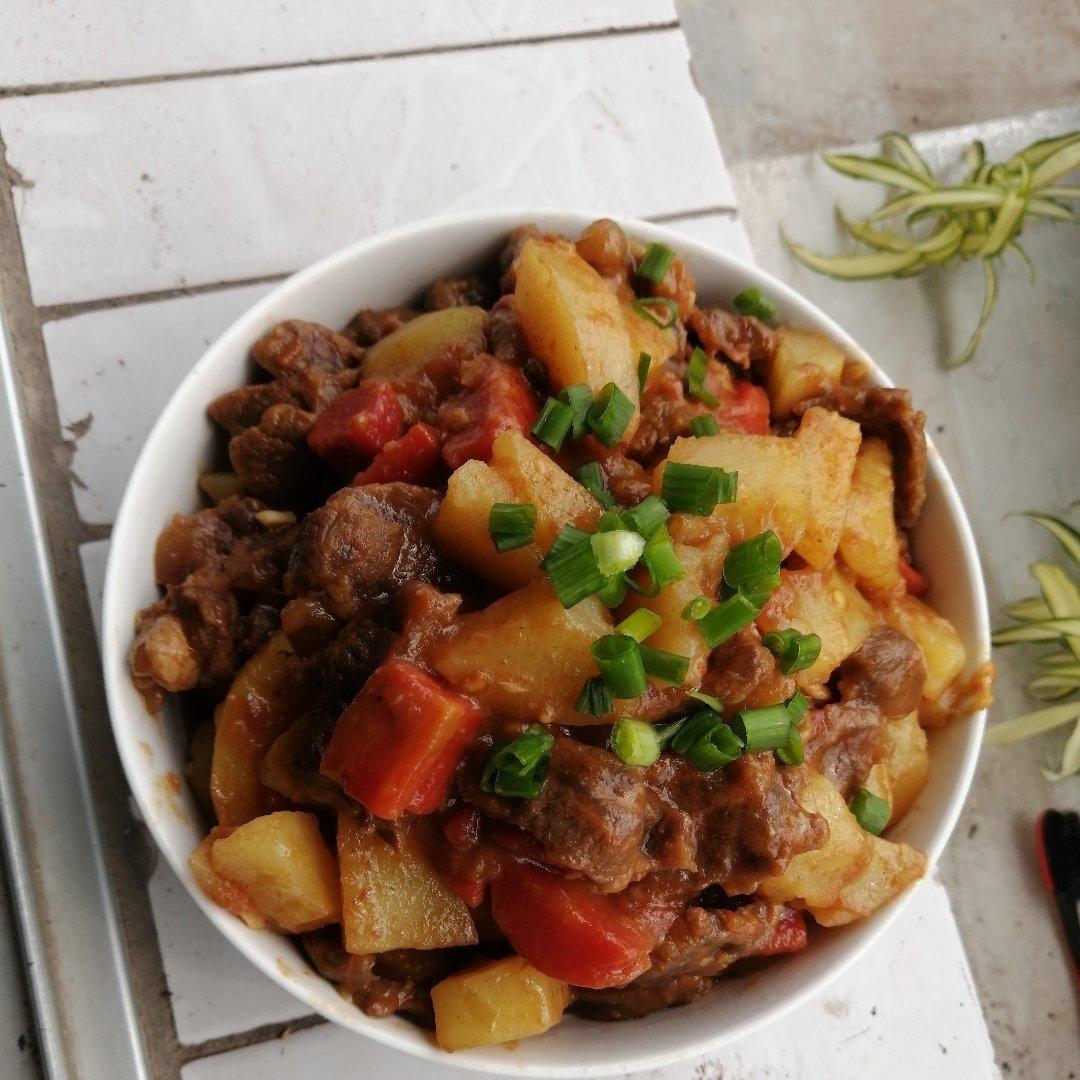 红烧牛肉土豆 （独家秘制）