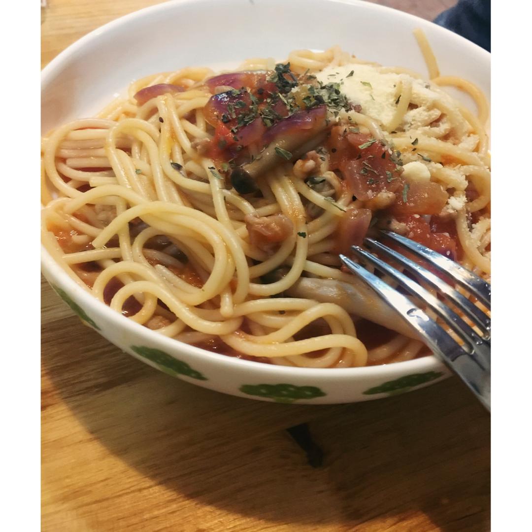 番茄意大利面