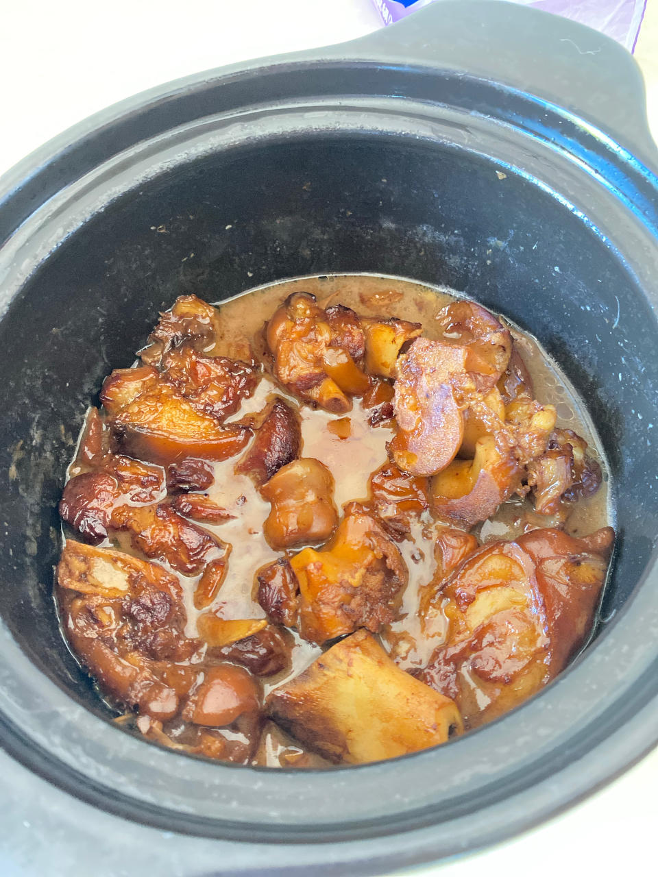 美味的家常菜：红烧猪蹄