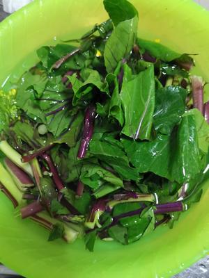 清炒红菜苔的做法 步骤1