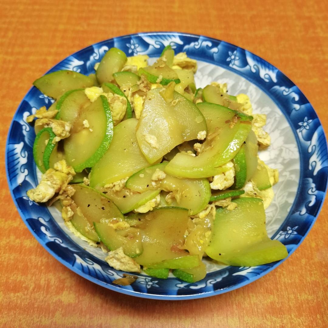 清香的西葫芦炒鸡蛋