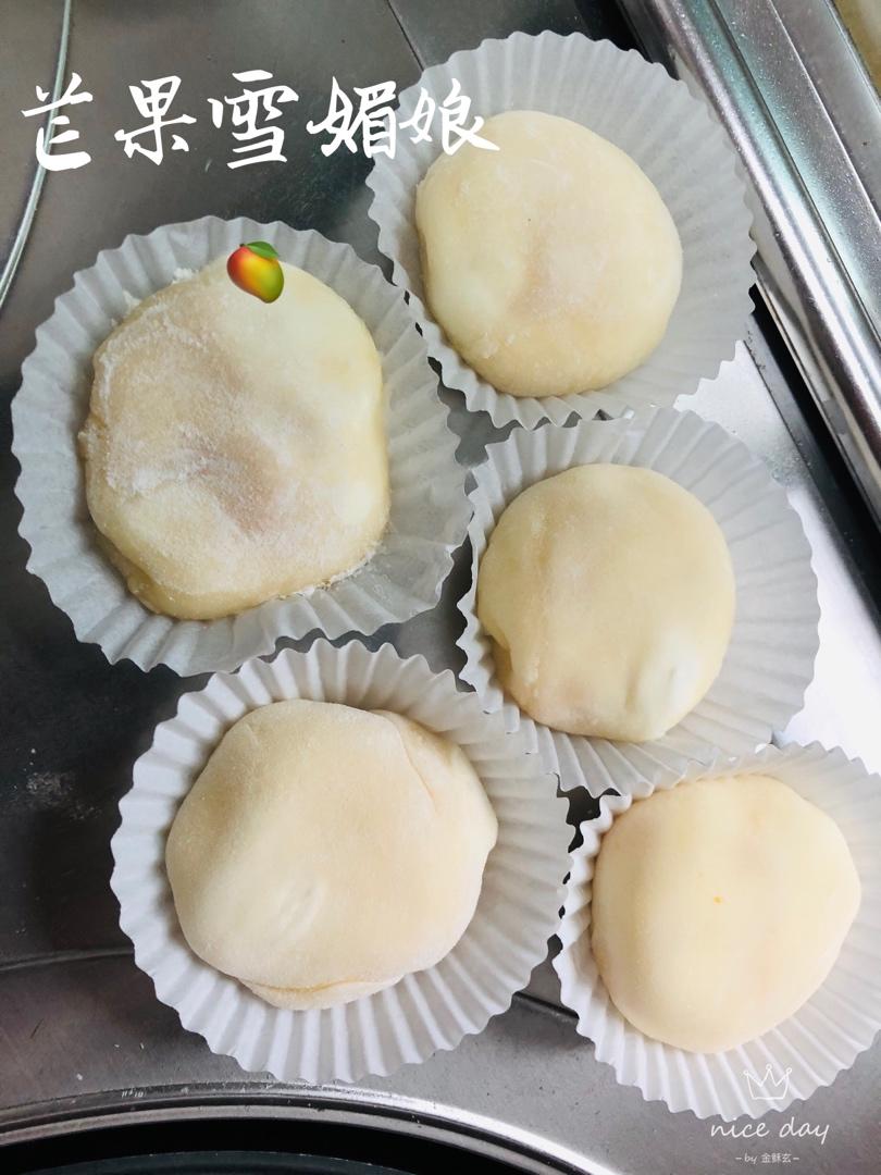 腹黑白胖子——奥利奥雪媚娘