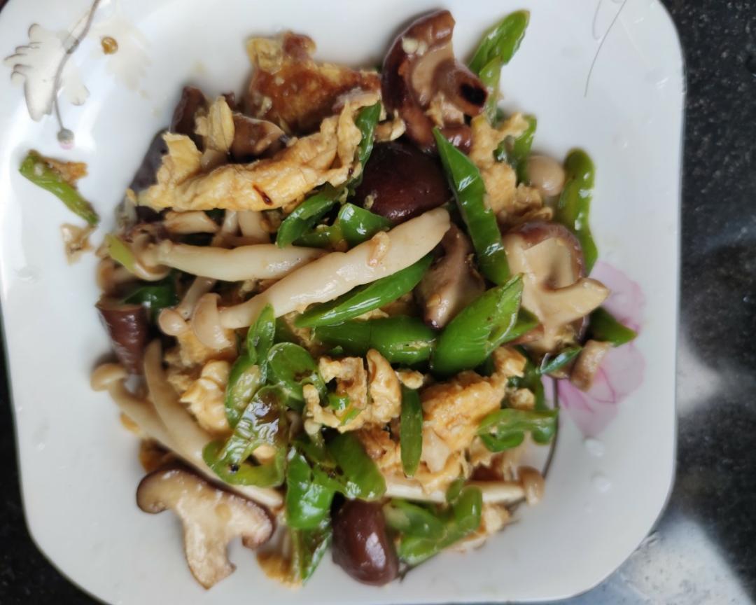简单易学又好吃的香菇炒蛋