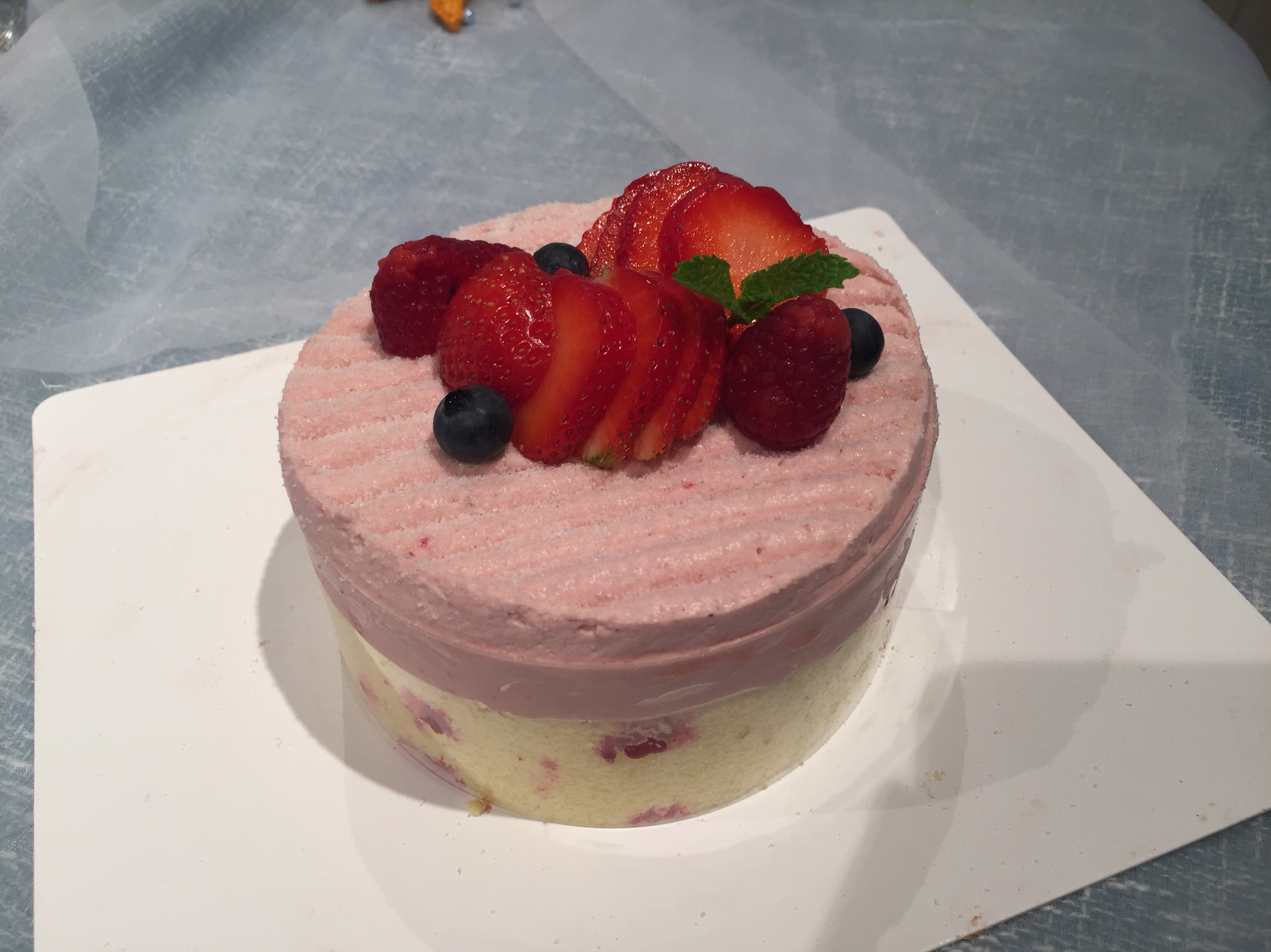 粉色草莓小蛋糕的做法