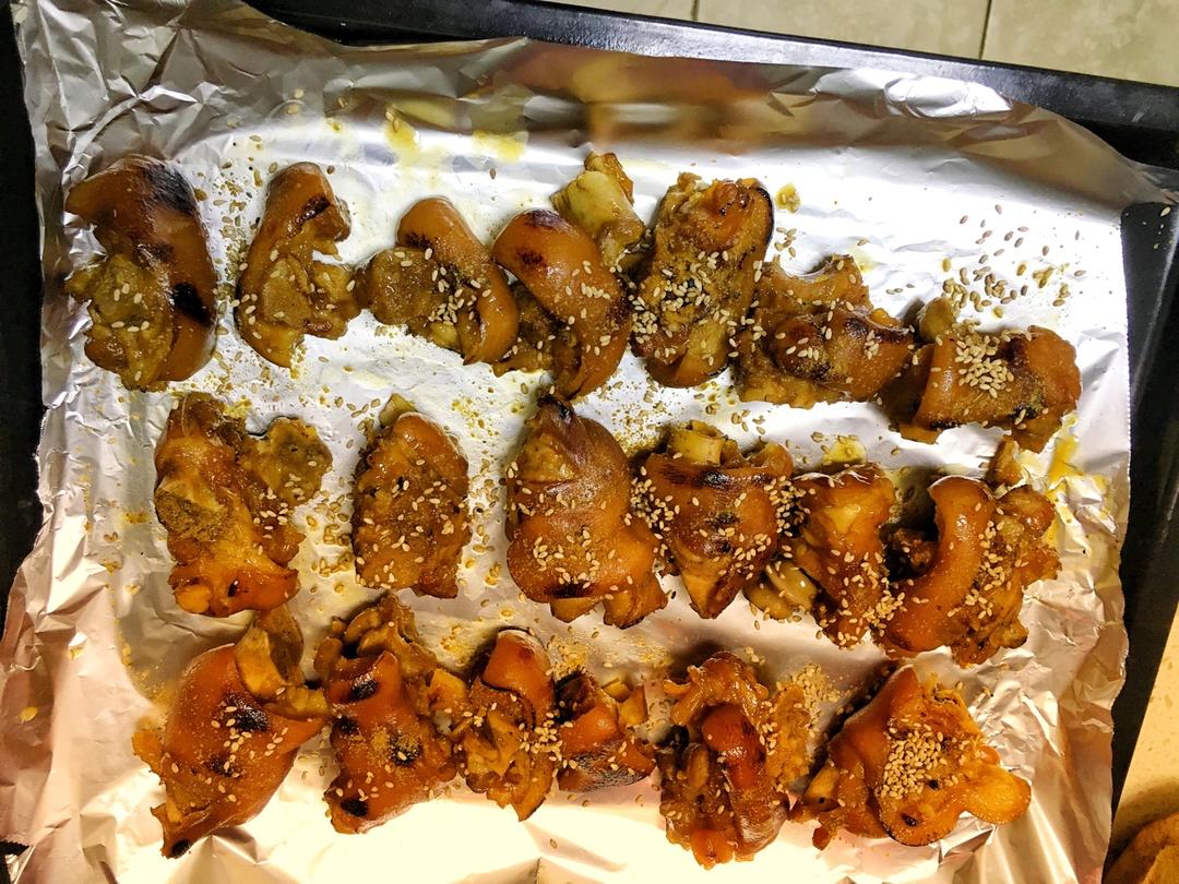 香酥烤猪蹄