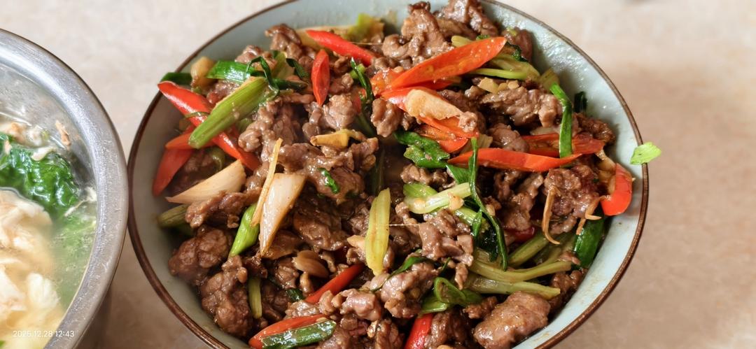 香菜牛肉