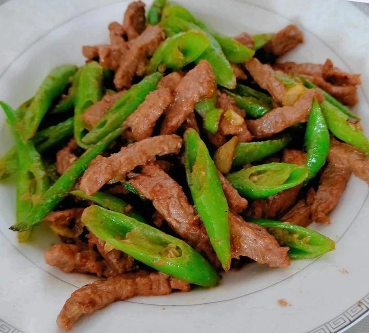 超简单的杭椒牛柳，米饭杀手！家常开胃菜哦～