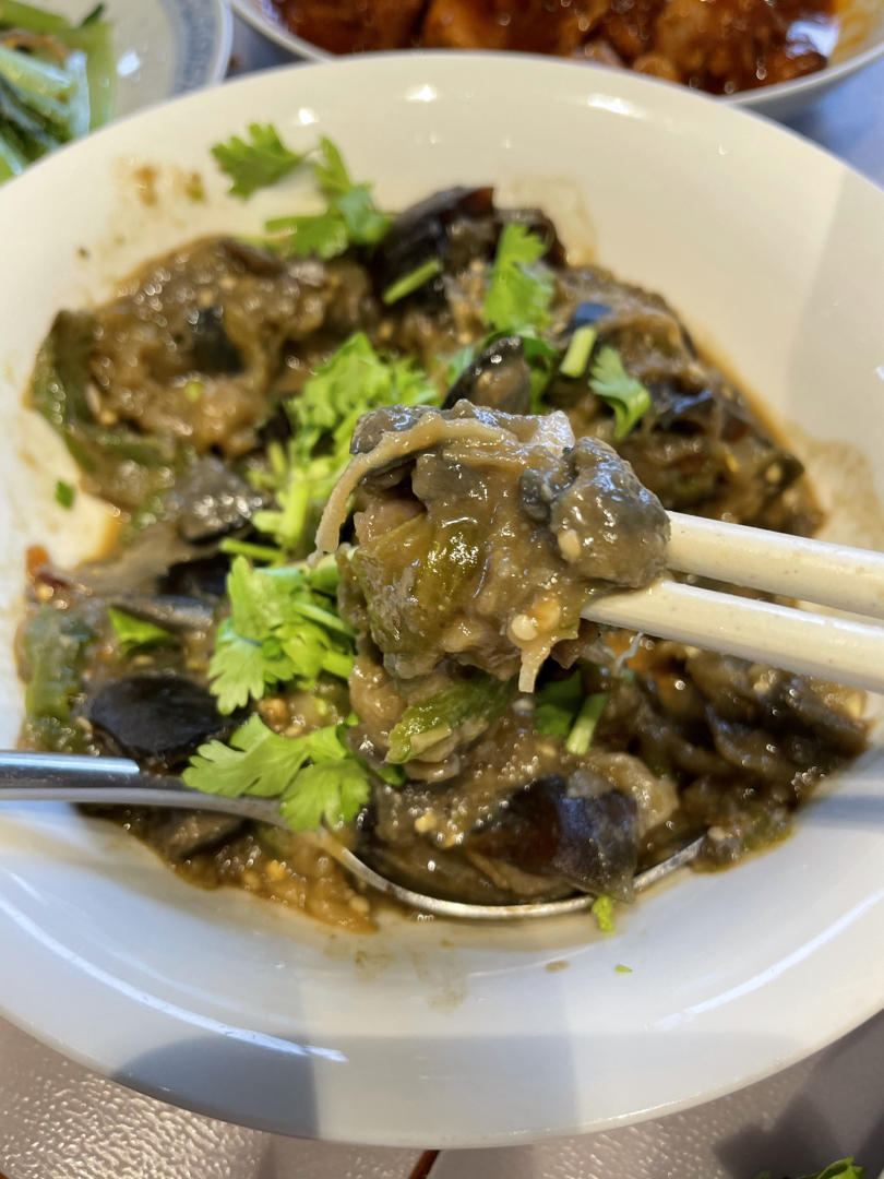 擂辣椒茄子皮蛋，开胃解腻