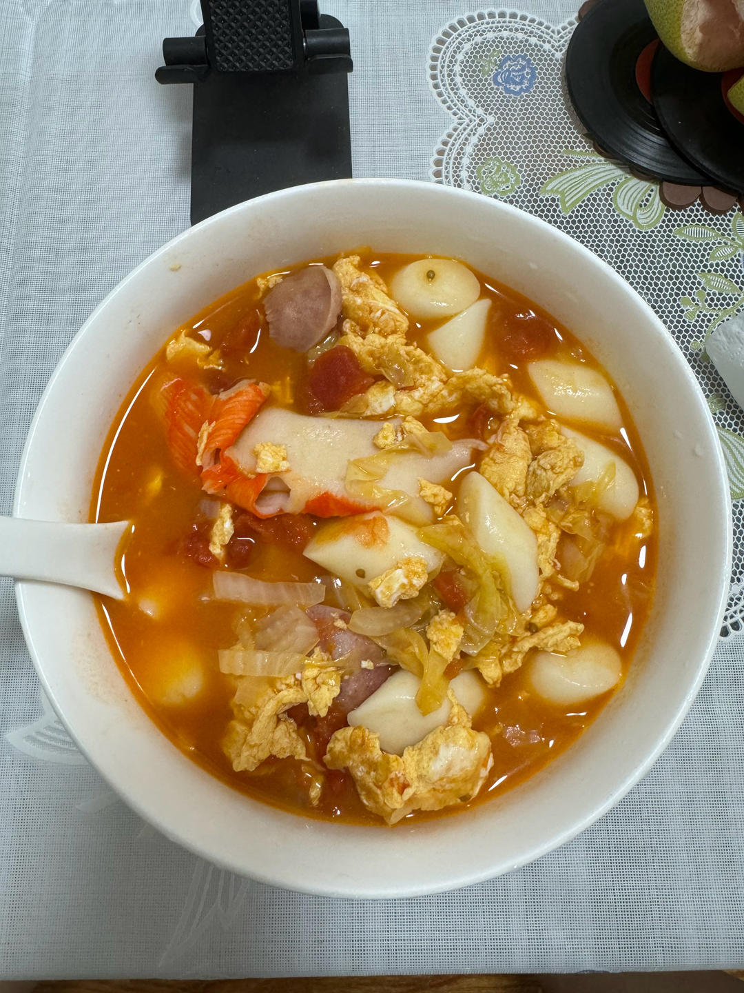 一人食🍜简单晚餐：番茄鸡蛋汤年糕