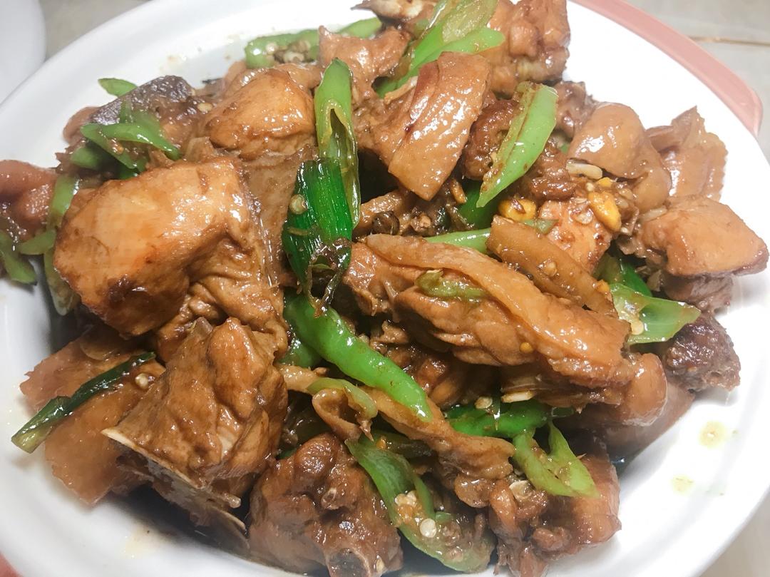 红烧鸡块 大盘鸡 青椒炒鸡做法