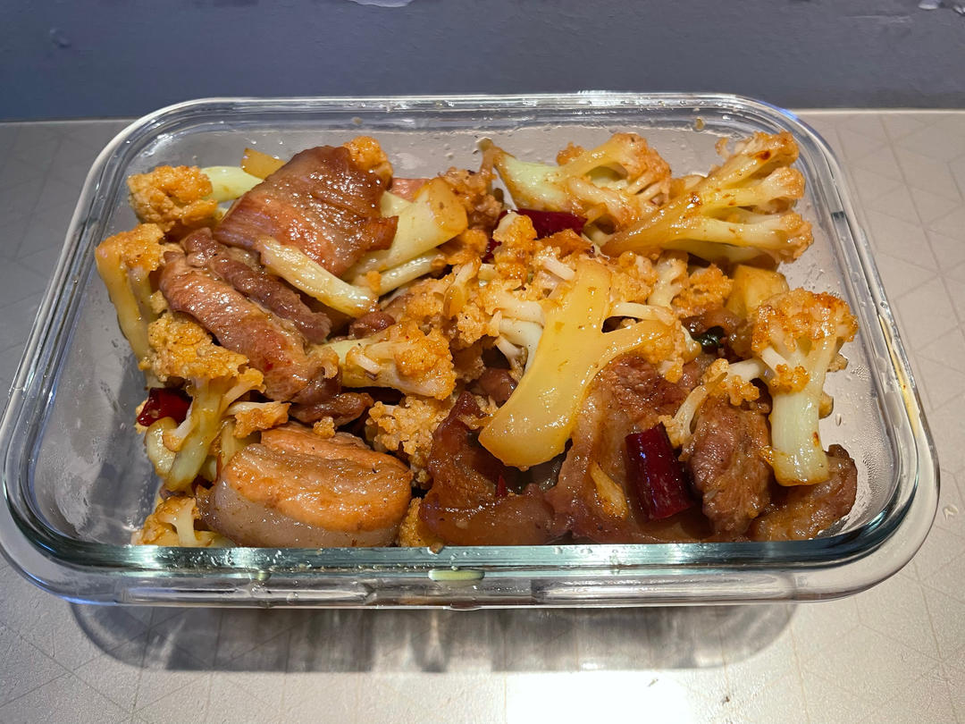 干煸菜花（花菜炒肉）