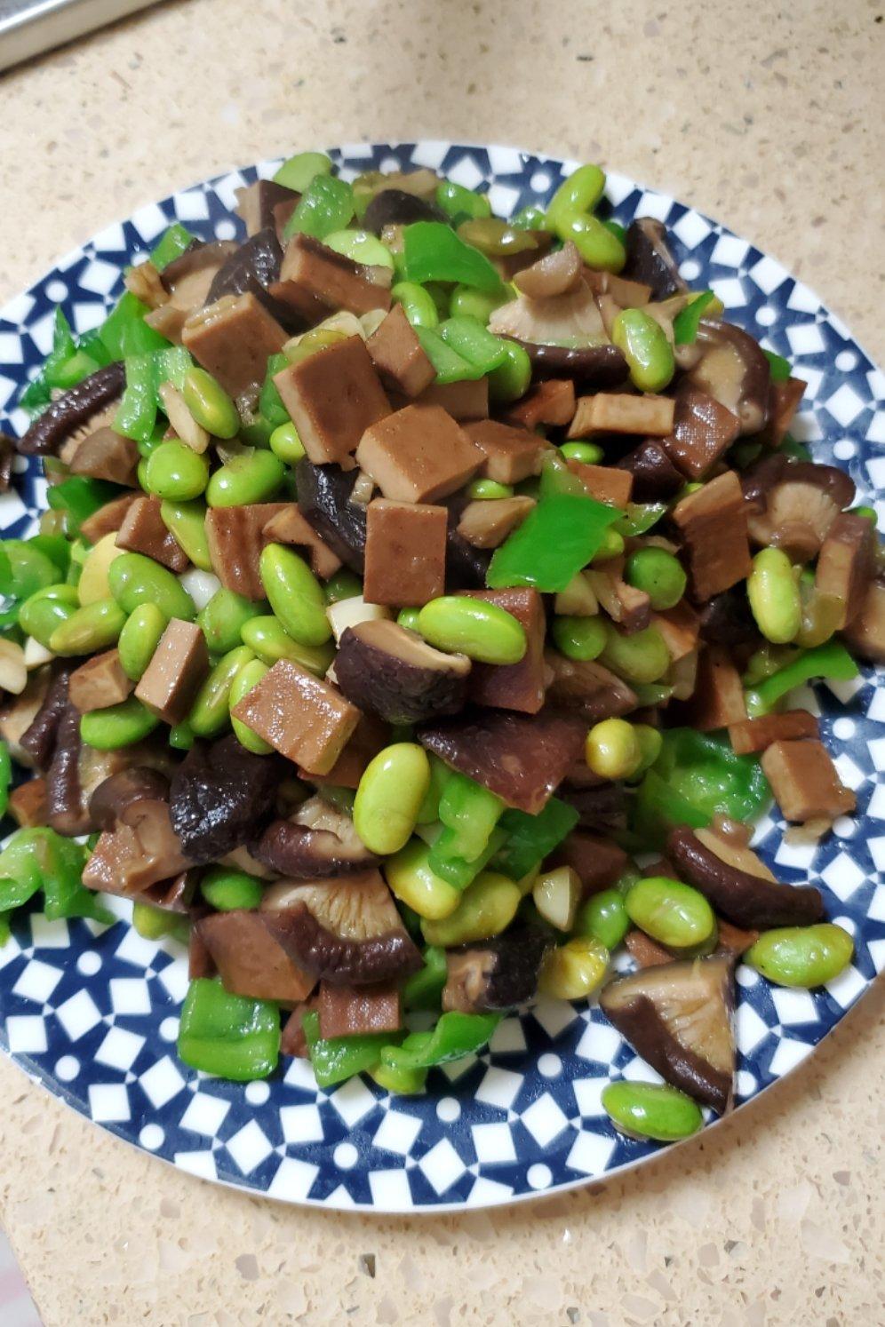 姜米香干炒毛豆