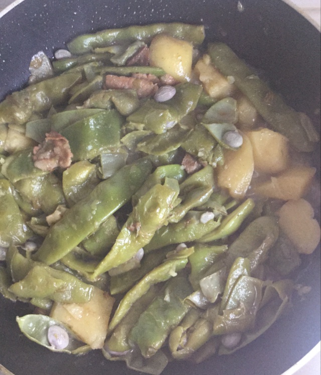 油豆角炖土豆