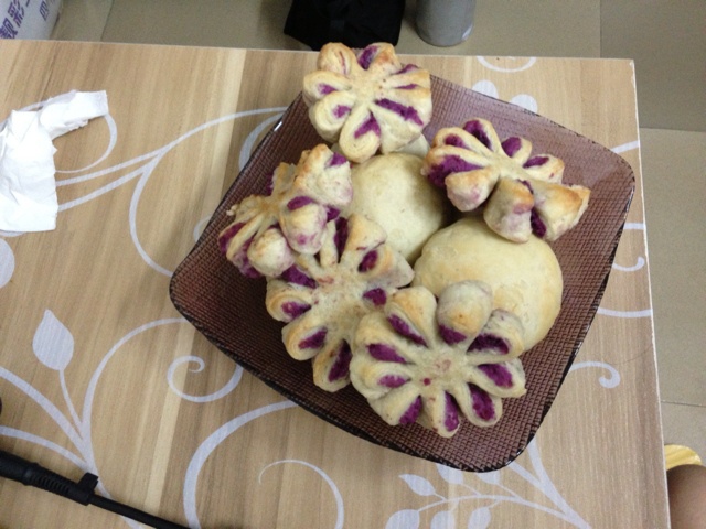 豆沙菊花酥
