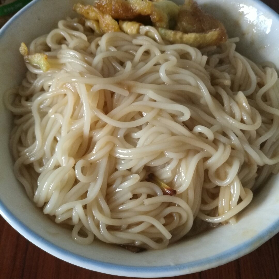 葱油拌面Spring Onion Noodles