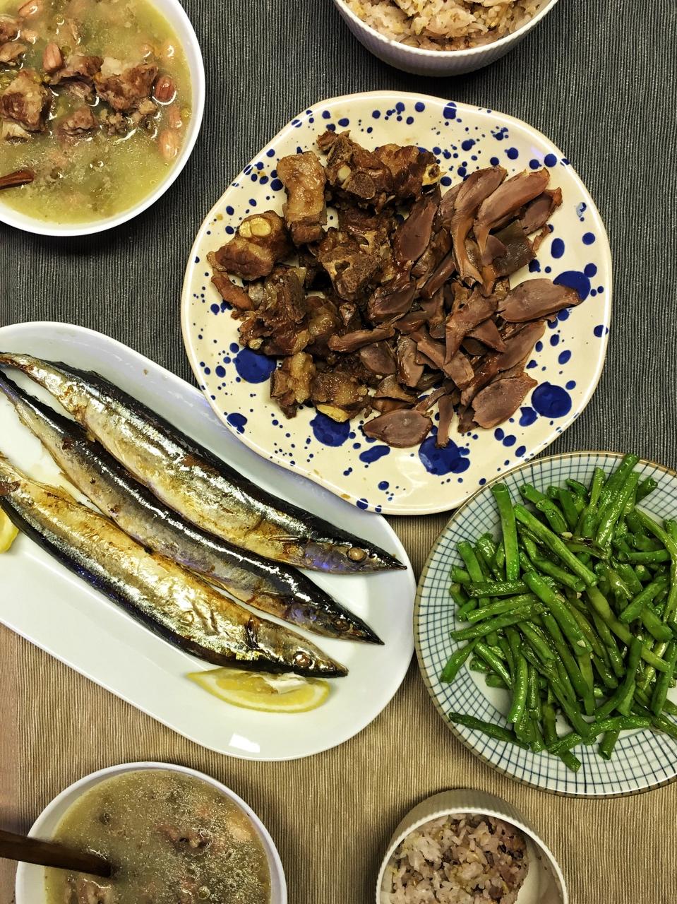 日本人教你做正宗料理之烤秋刀鱼