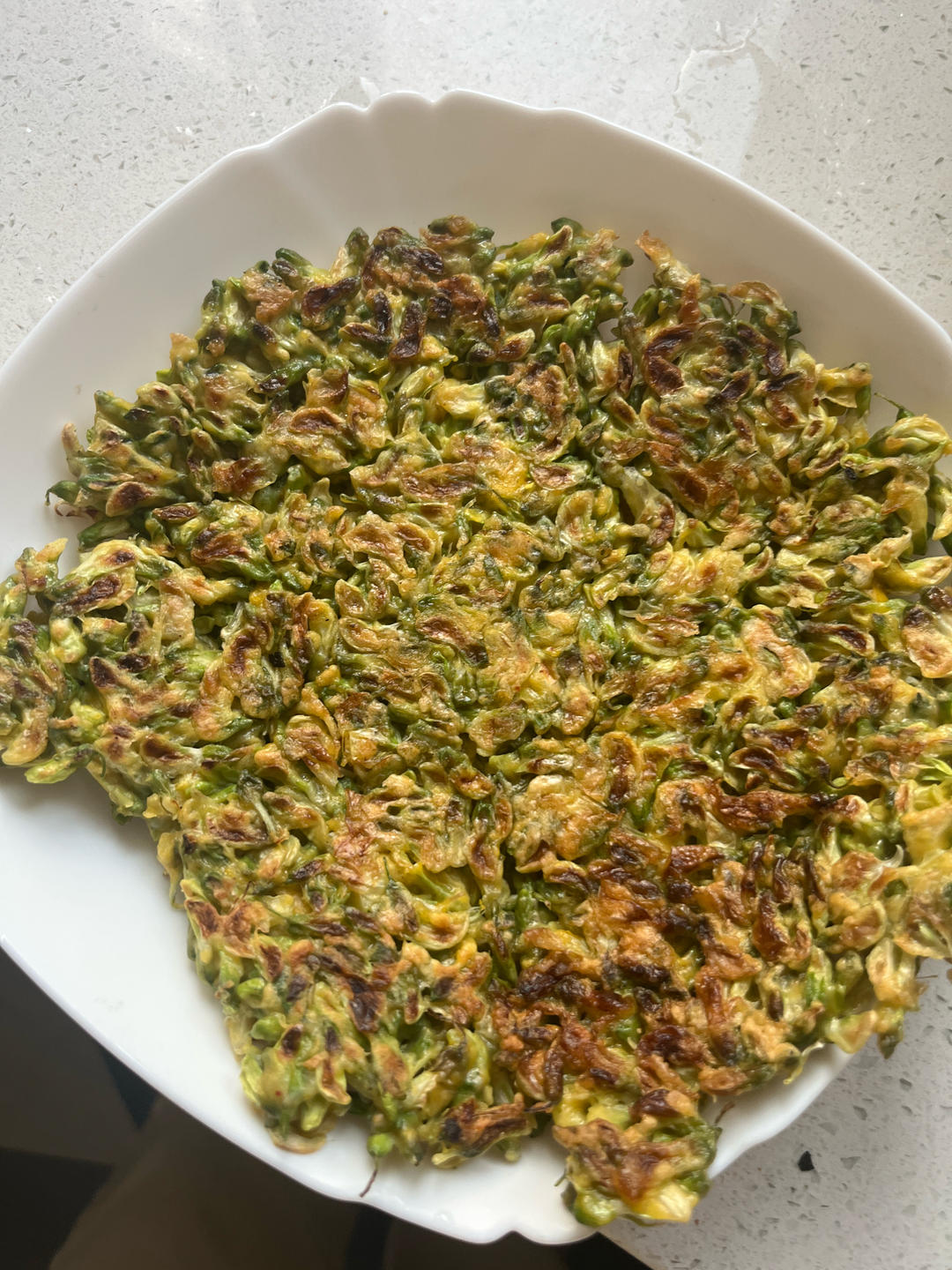 槐花鸡蛋饼