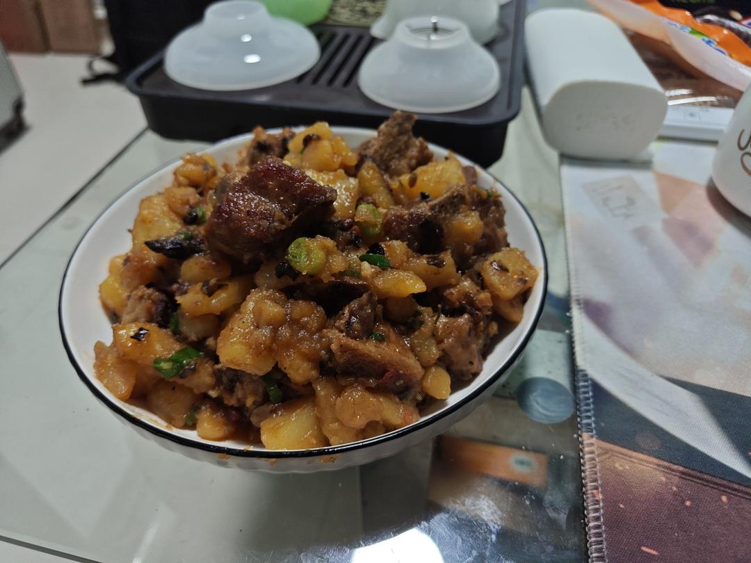 川味土豆烧排骨