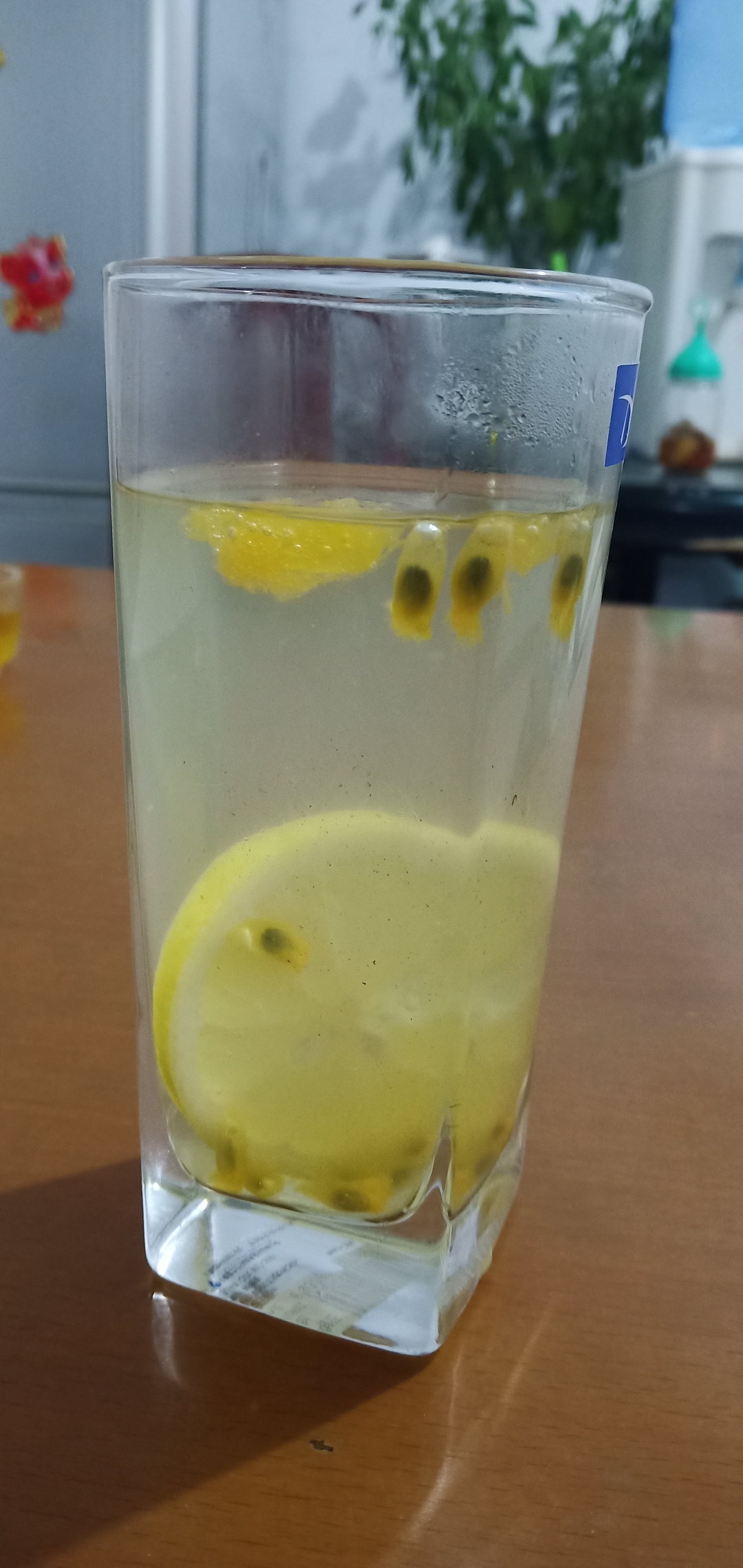 大家都爱的🍋柠檬蜂蜜水🍋，怎么喝是关键的做法 步骤9