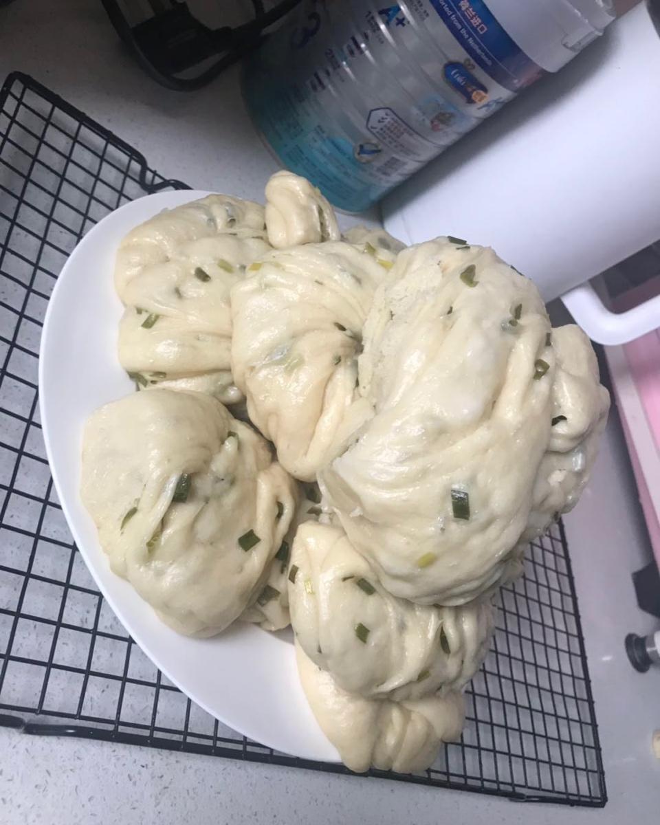 葱油花卷 Steamed Roll