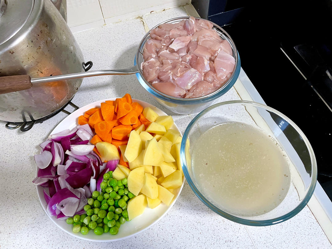 咖喱鸡肉饭