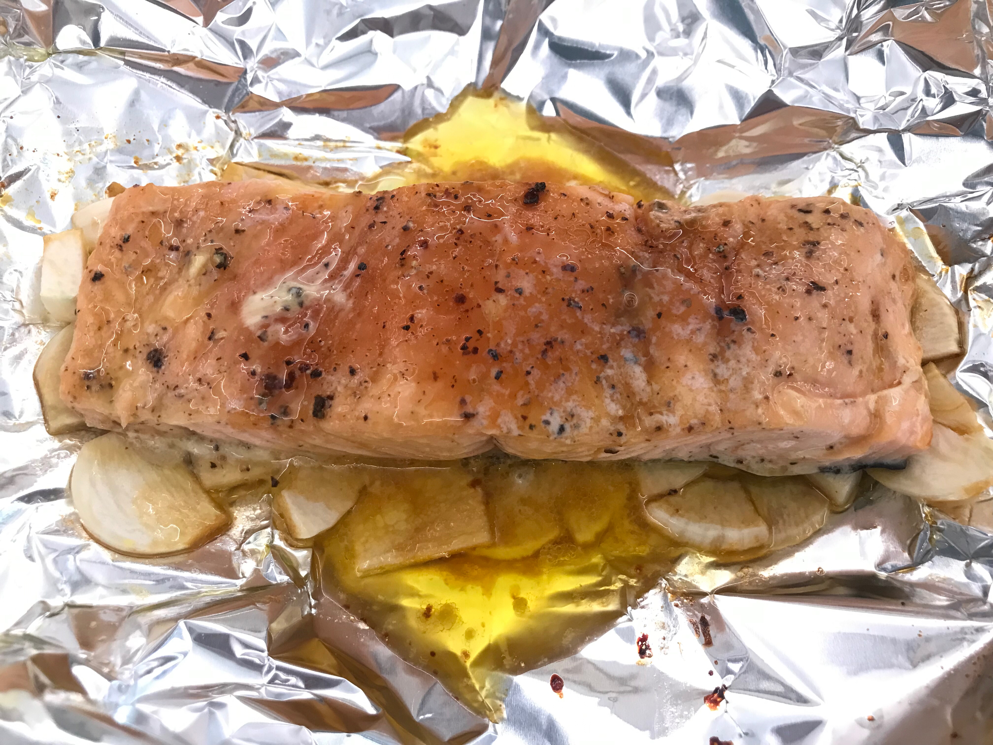 黄油烤三文鱼（超级简单）健康新吃法