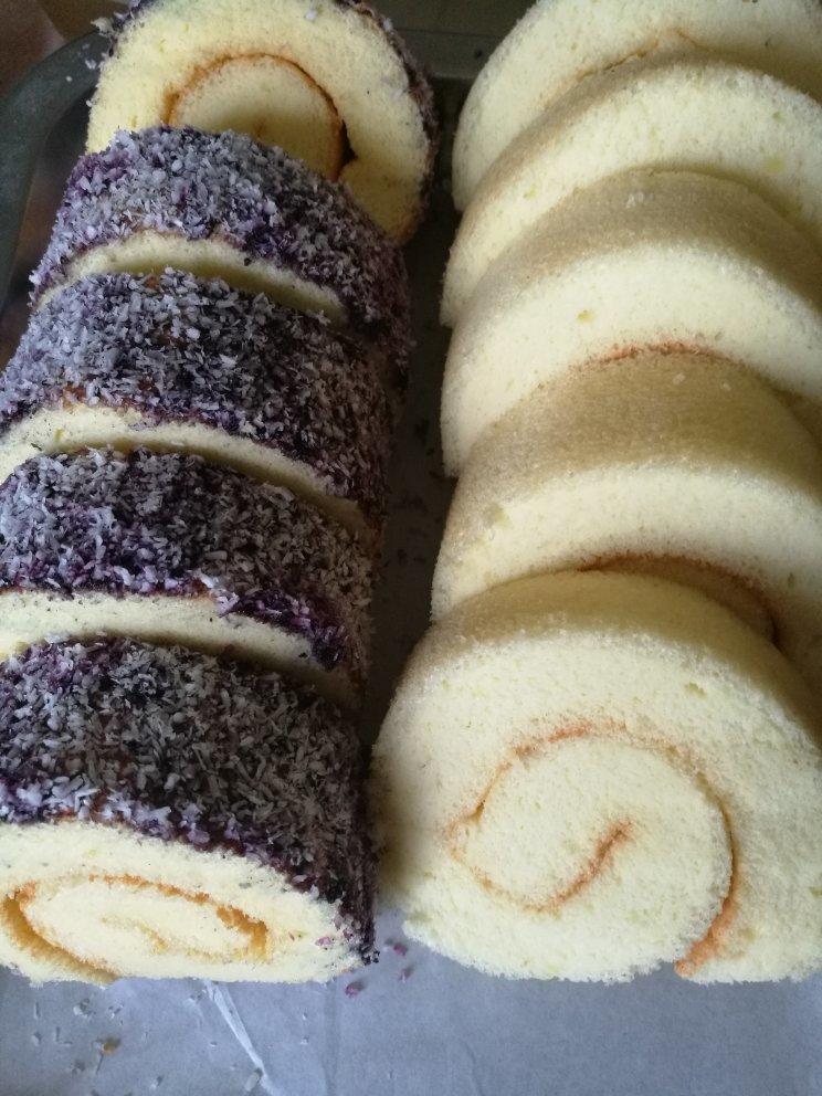 椰蓉蓝莓蛋糕卷