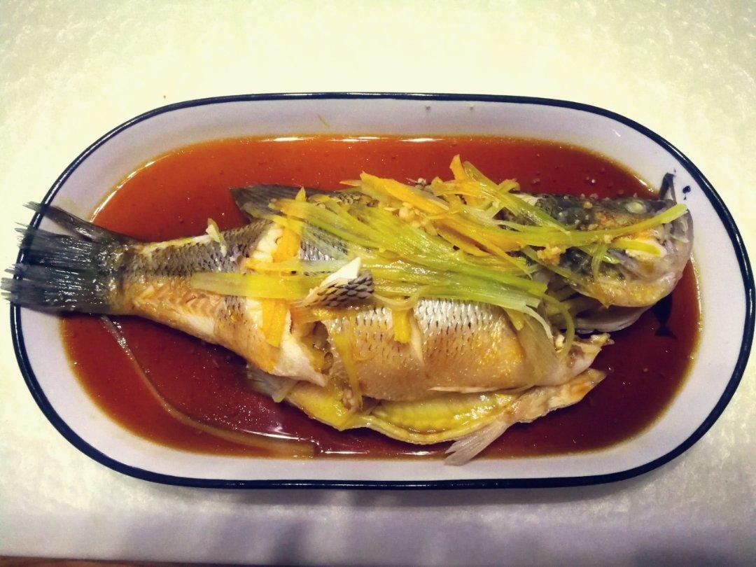 清蒸鲈鱼